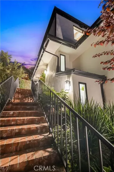 680 Temple Hills Drive, Laguna Beach, CA 92651