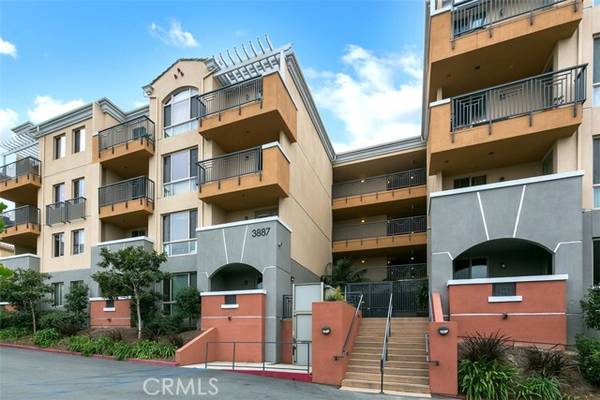 3877 Pell Place #102, San Diego, CA 92130