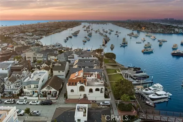 501 W Edgewater Avenue, Newport Beach, CA 92661