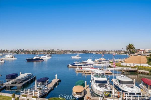 501 W Edgewater Avenue, Newport Beach, CA 92661