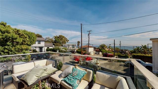 274 Diamond Street, Laguna Beach, CA 92651