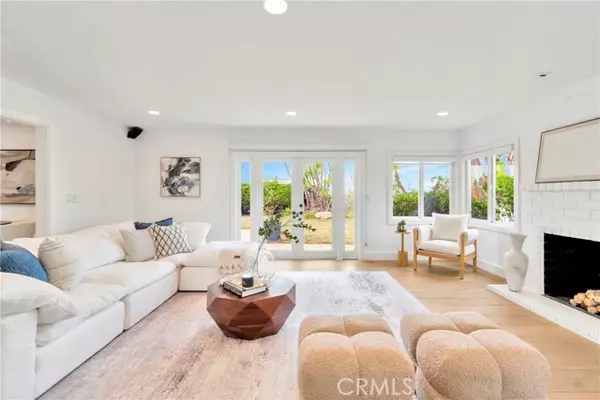 Laguna Beach, CA 92651,3043 Mountain View Drive