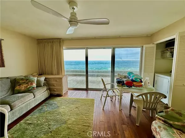 Laguna Beach, CA 92651,90 Blue Lagoon