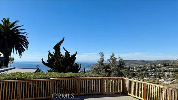 Laguna Beach, CA 92651,984 Summit Drive