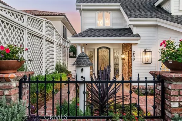 Corona Del Mar, CA 92625,250 Poppy Avenue