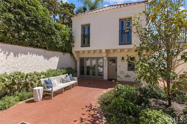 433 Locust Street #C, Laguna Beach, CA 92651