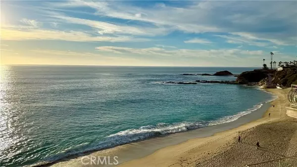 Laguna Beach, CA 92651,31015 Coast