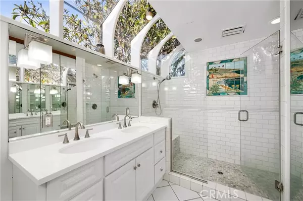 Laguna Beach, CA 92651,217 Cypress #F