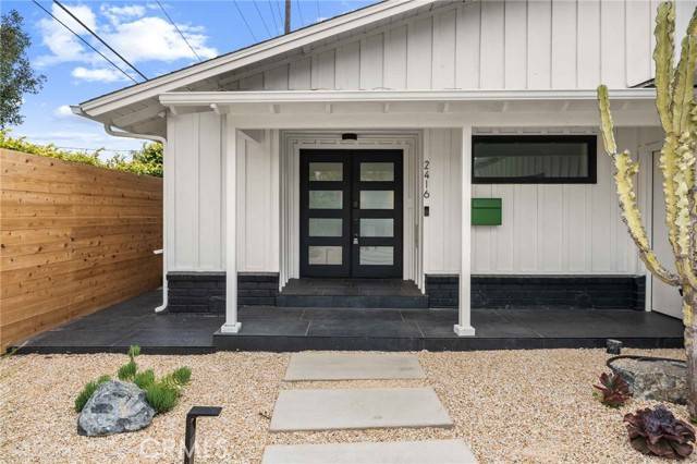 Manhattan Beach, CA 90266,2416 Palm Avenue