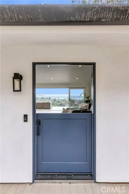 12 N Vista de la Luna, Laguna Beach, CA 92651