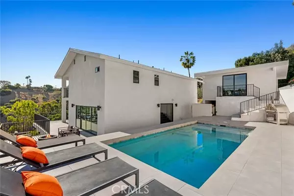 Laguna Beach, CA 92651,1445 Mar Vista Way