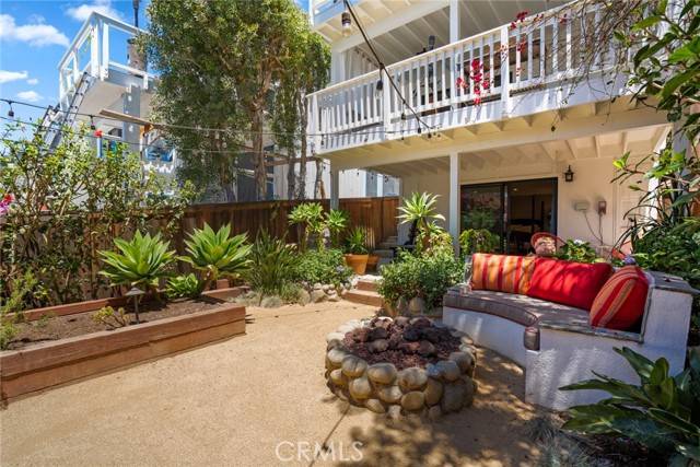 Laguna Beach, CA 92651,1029 Katella