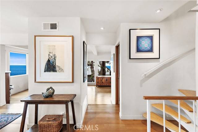 Laguna Beach, CA 92651,683 Alta Vista Way