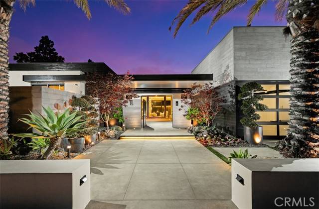 15 Torrey Pines Lane, Newport Beach, CA 92660