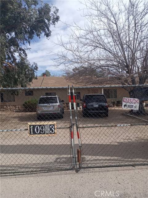 Hesperia, CA 92345,10983 Oakwood Avenue