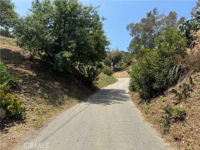 2 Redmont, Tujunga, CA 91042