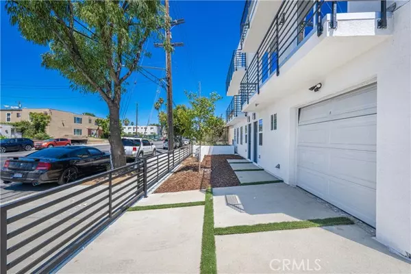 6830 Hazeltine Avenue #3, Van Nuys, CA 91405