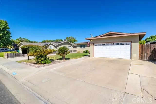 1236 Santa Cruz Way, Los Banos, CA 93635