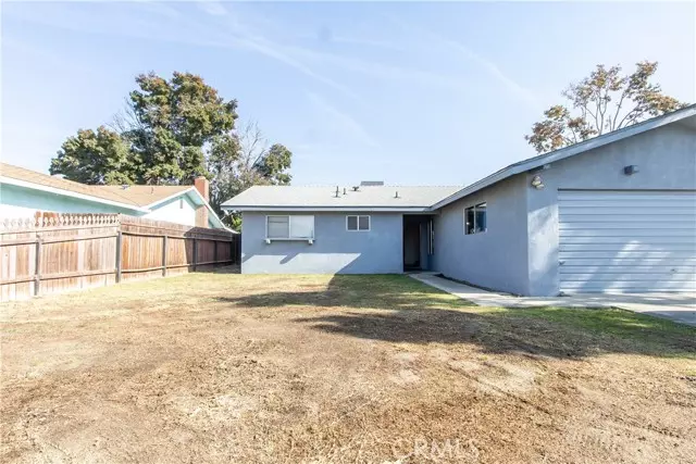 1265 Edgewood, Hanford, CA 93230