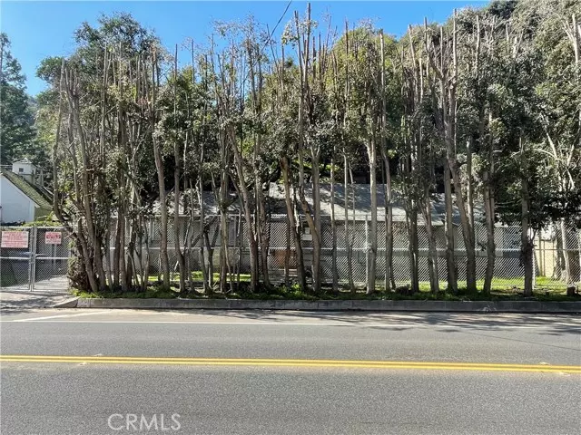 Beverly Hills, CA 90210,1831 Benedict Canyon Drive