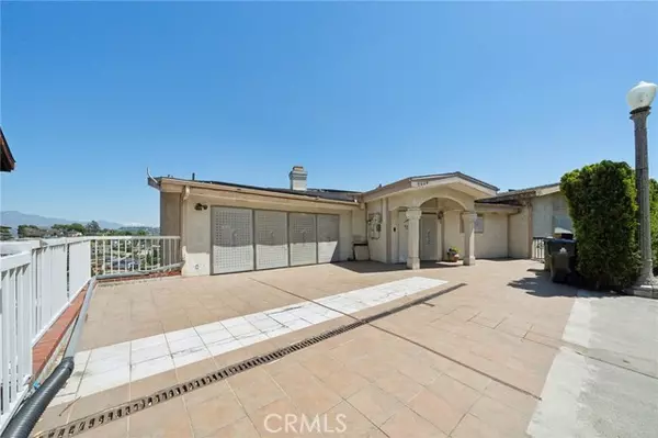 2469 Ivanhoe Drive,  Los Angeles,  CA 90039