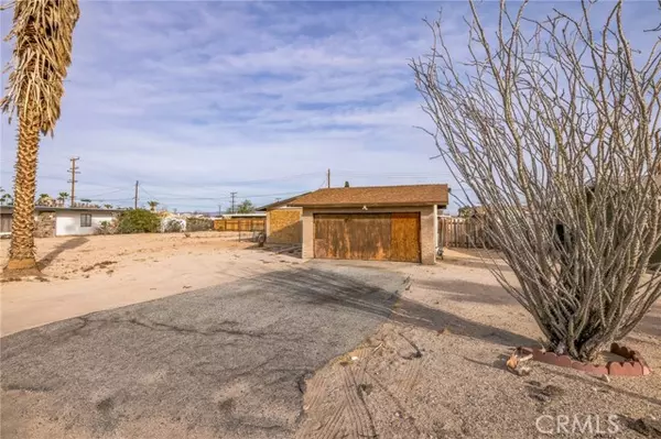 6425 Ocotillo Avenue, 29 Palms, CA 92277