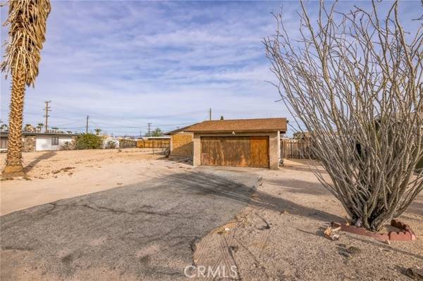 6425 Ocotillo Avenue, 29 Palms, CA 92277