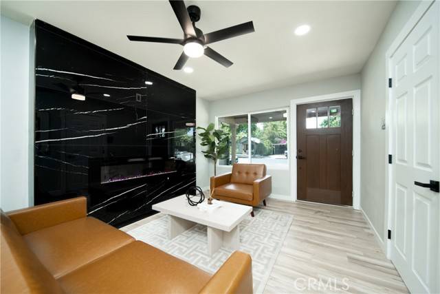Merced, CA 95340,921 W 19th Street