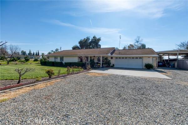 25540 Lynn Place #B, Madera, CA 93638