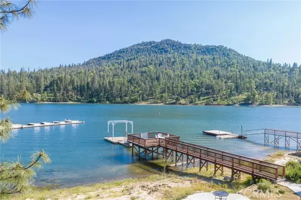 Bass Lake, CA 93604,39127 Poplar