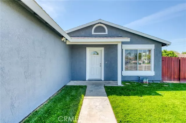 102 Pistachio Court, Chowchilla, CA 93610