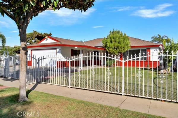 4663 E Byrd Avenue, Fresno, CA 93725