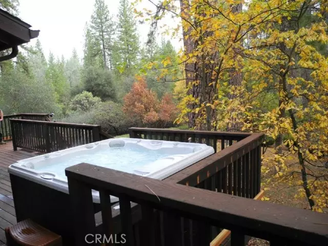 5828 Sherlock Road, Midpines, CA 95345