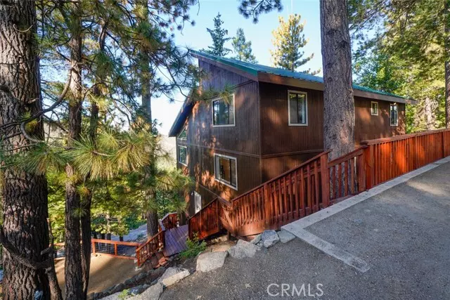 7489 Henness Ridge Road, Yosemite, CA 95389