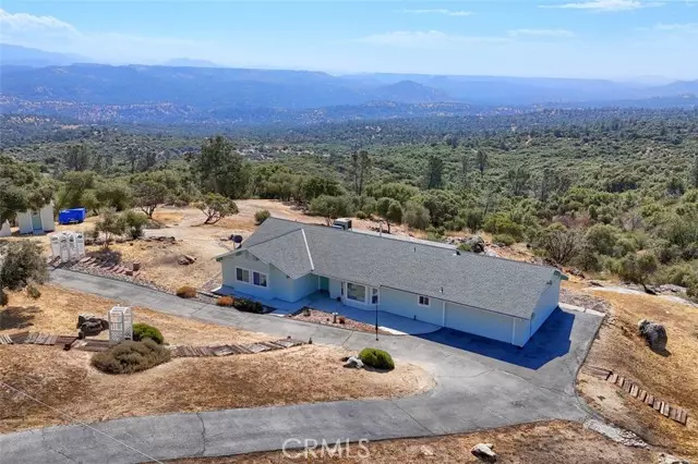 30043 Longview Lane, Coarsegold, CA 93614