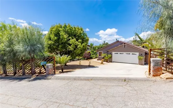 914 N Main Avenue, Fallbrook, CA 92028