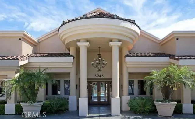 3927 Nobel Drive #33, La Jolla, CA 92122