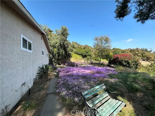 2976 Oak Hill Drive, Escondido, CA 92027