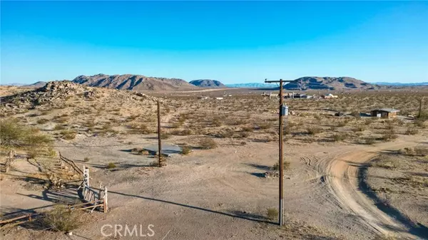 Landers, CA 92285,5211 Dusty Mile