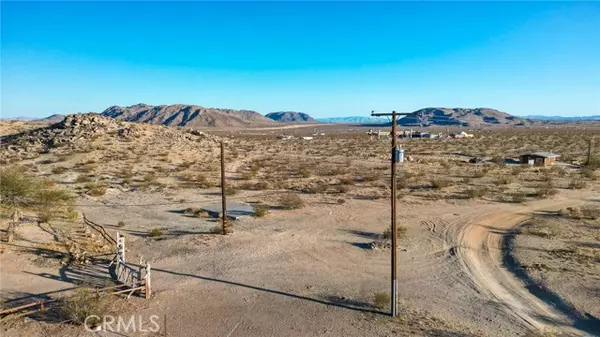 Landers, CA 92285,5211 Dusty Mile