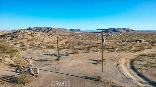 Landers, CA 92285,5211 Dusty Mile