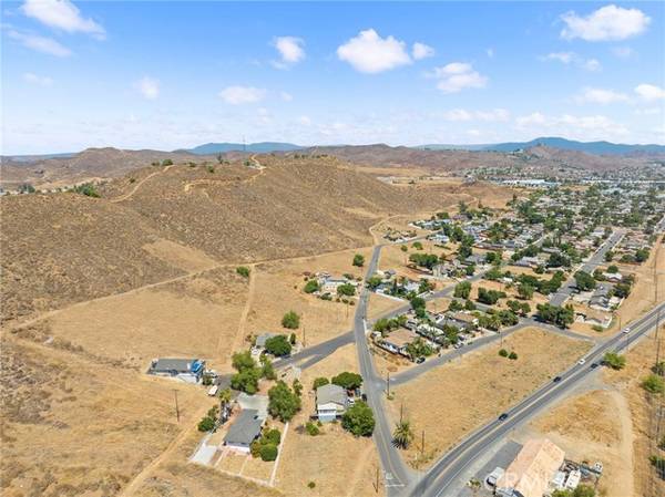 Lake Elsinore, CA 92530,1 Grand View