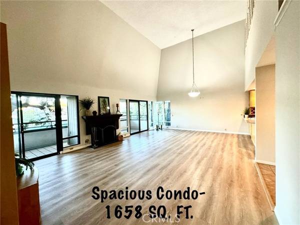 2533 Navarra Drive #B 2, Carlsbad, CA 92009