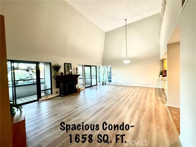 Carlsbad, CA 92009,2533 Navarra Drive #2B