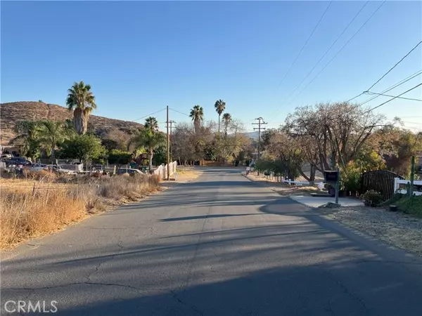 Quail Valley, CA 92587,3 Cottontail