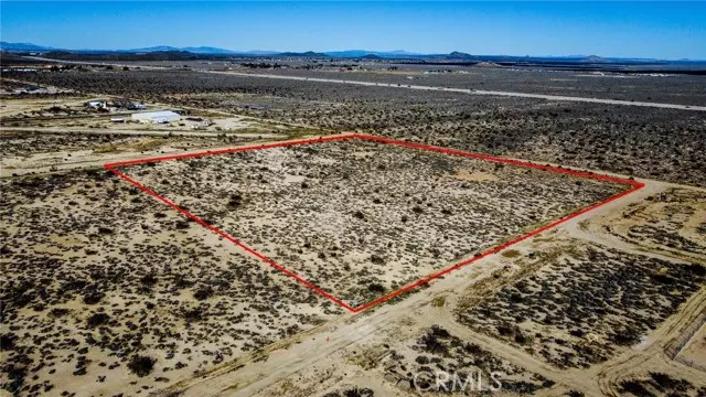 0 Fickett, Mojave, CA 93501