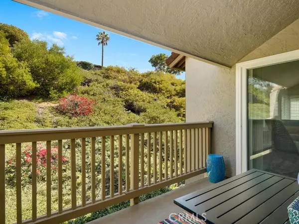 Solana Beach, CA 92075,930 Via Mil Cumbres #88