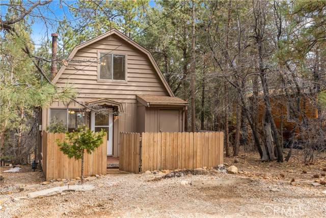 391 Imperial Avenue, Sugarloaf, CA 92386