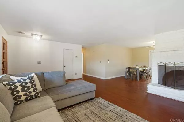 Vista, CA 92081,256 Hacienda Drive