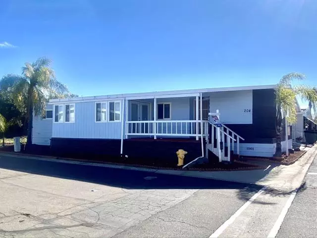 1212 H #204, Ramona, CA 92065